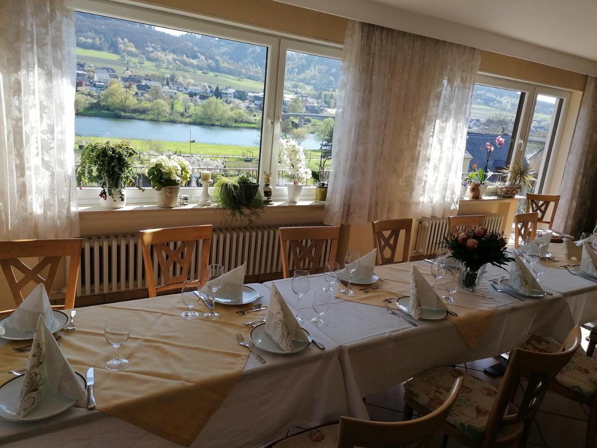 ホテルWein Und Gastehaus Marlene Pohl Kinheim エクステリア 写真